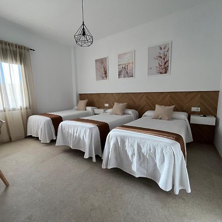 Hostal Parador De Los Llanos Торреоргас Экстерьер фото