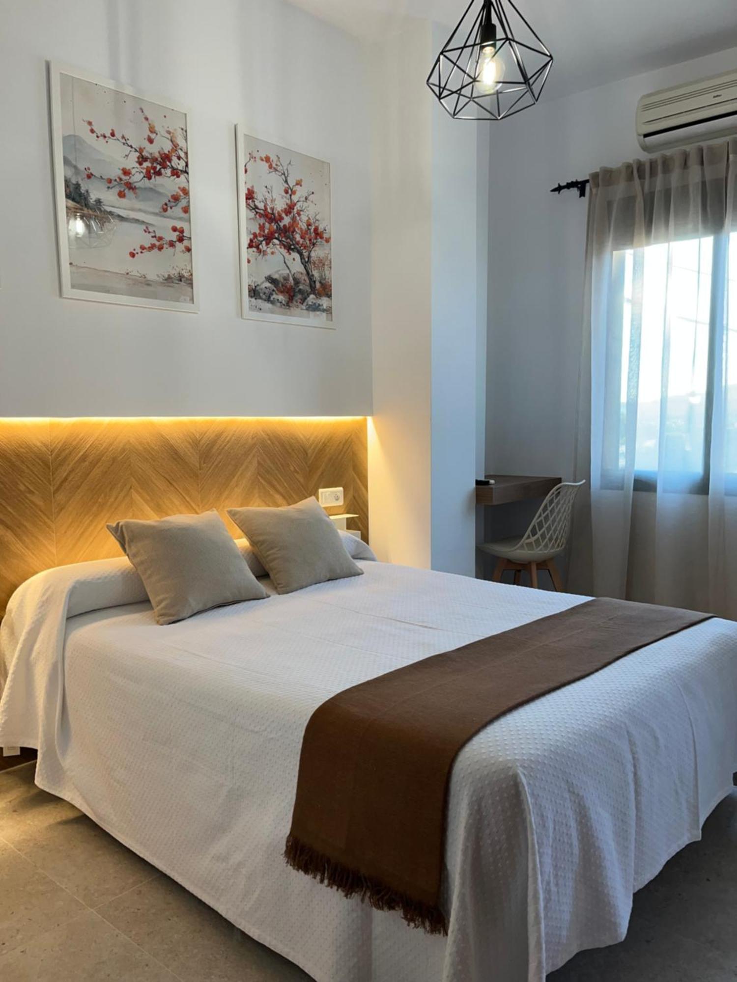 Hostal Parador De Los Llanos Торреоргас Экстерьер фото