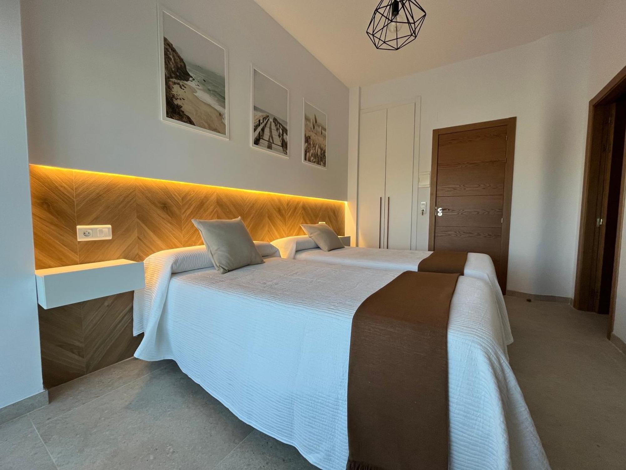 Hostal Parador De Los Llanos Торреоргас Экстерьер фото